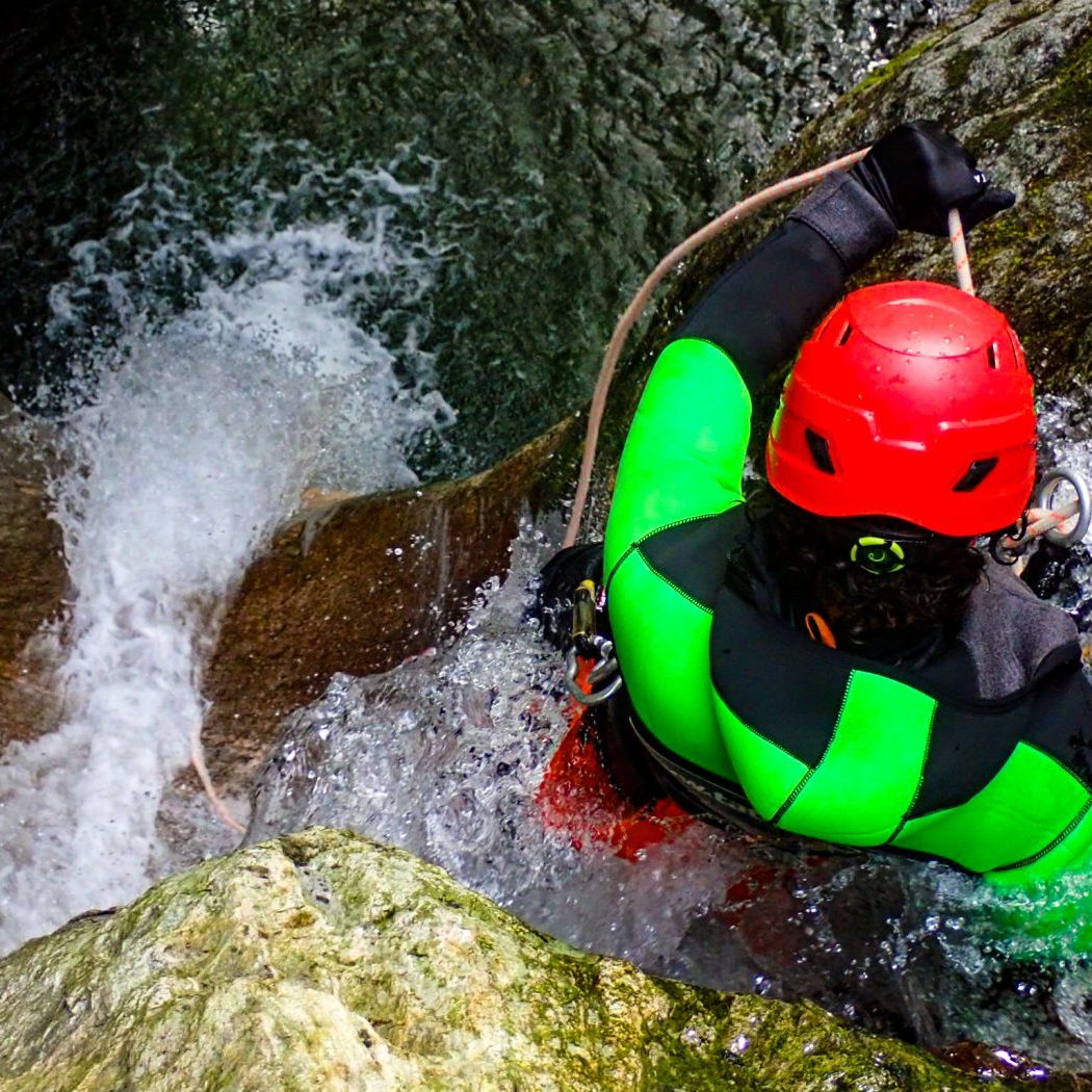 canyoning toscana -toscana adventure team_ cos'è il canyoning _ canyoning cosa sapere