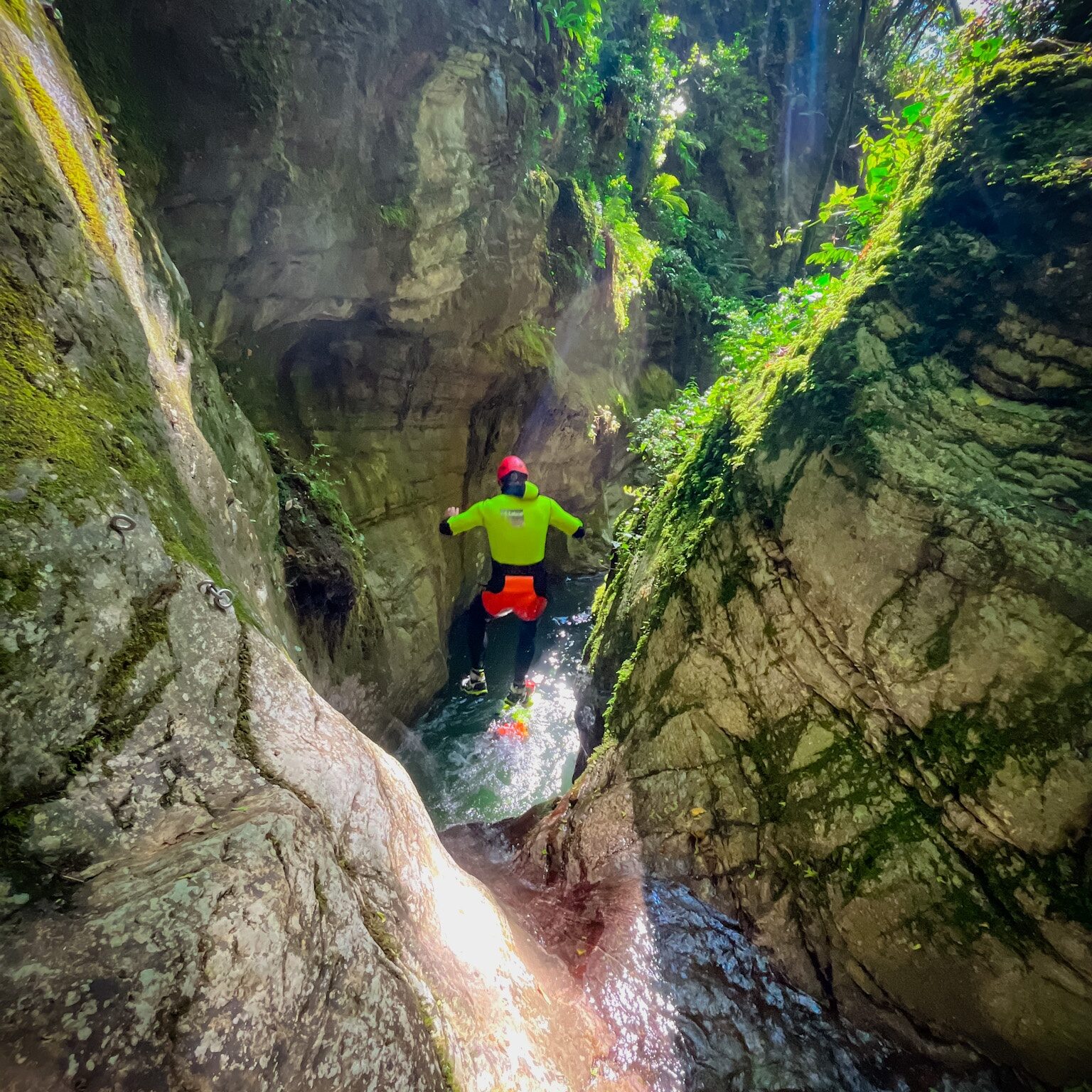 Canyoning in toscana 48 RIO SELVANO CANYONING_dove fare canyoning in toscana_canyoning_canyoning in toscana_canyoning toscana_ canyoning_canyoning Lucca _canyoning Firenze