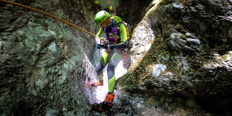 canyoning toscana -toscana adventure team