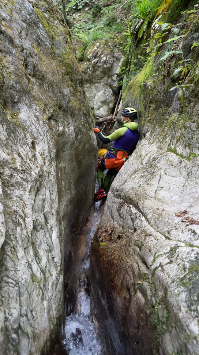 canyoning toscana -toscana adventure team