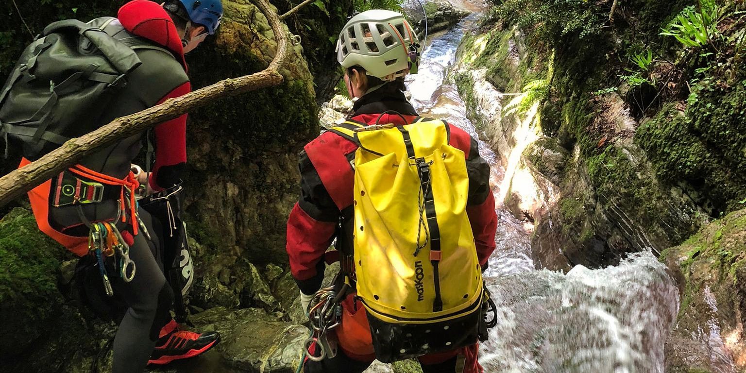 rio maggiore Canyoning Toscana _team