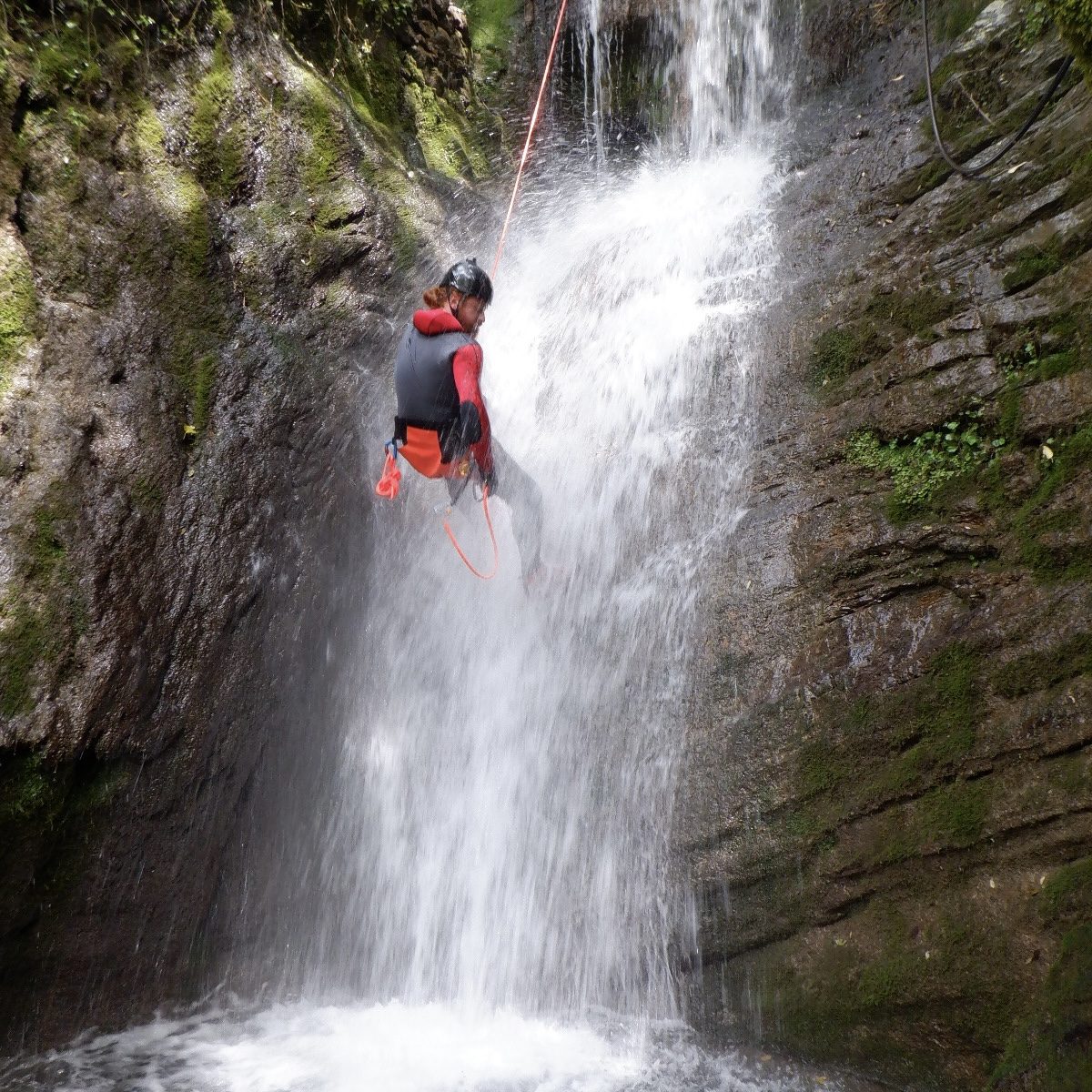 Rio Maggiore e Rio Selvano 11 rio maggiore Canyoning Toscana_ corso avanzato di canyoning
