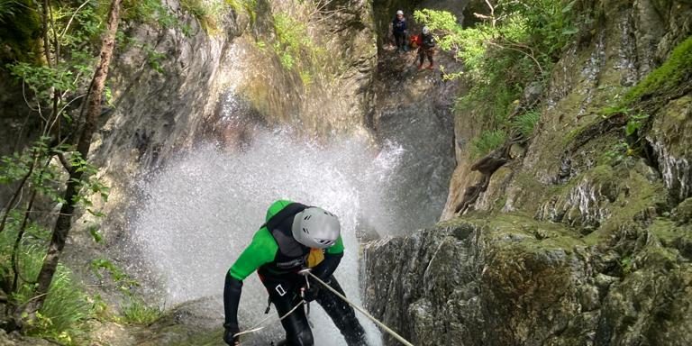 rio maggiore Canyoning Toscana_ corso avanzato di canyoning