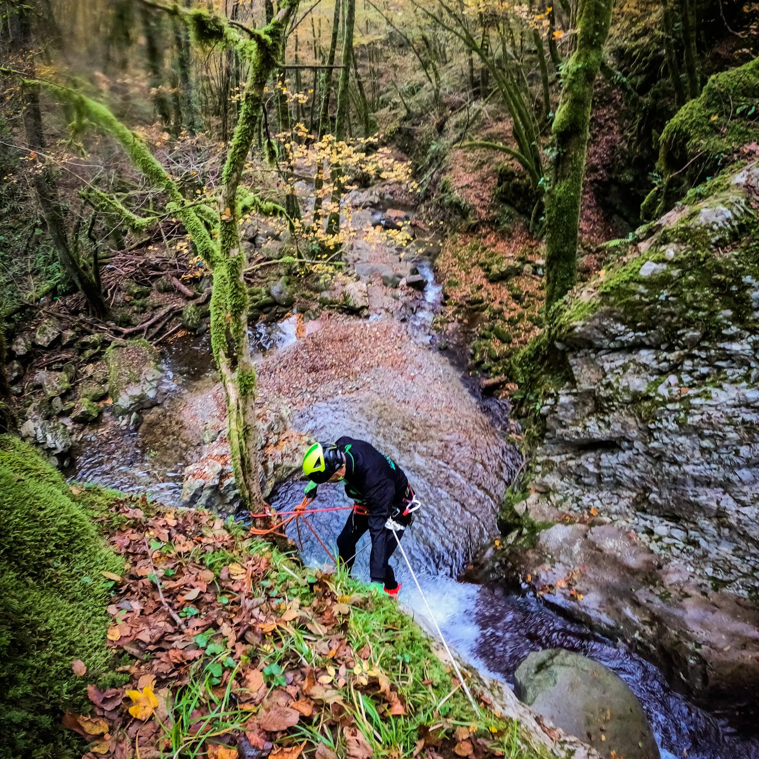 canyoning toscana -toscana adventure team