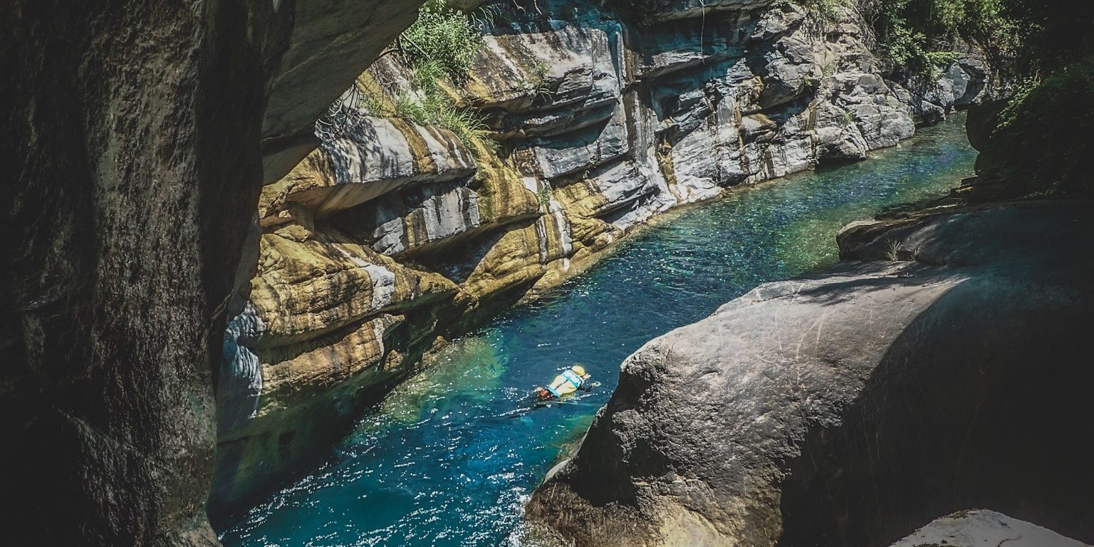 canyoning toscana -toscana adventure team