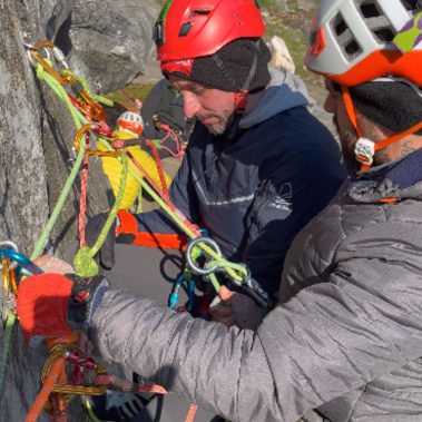 CORSO BASE DI CANYONING TOSCANA CORSO DI INTRODUZIONE AL CANYONING