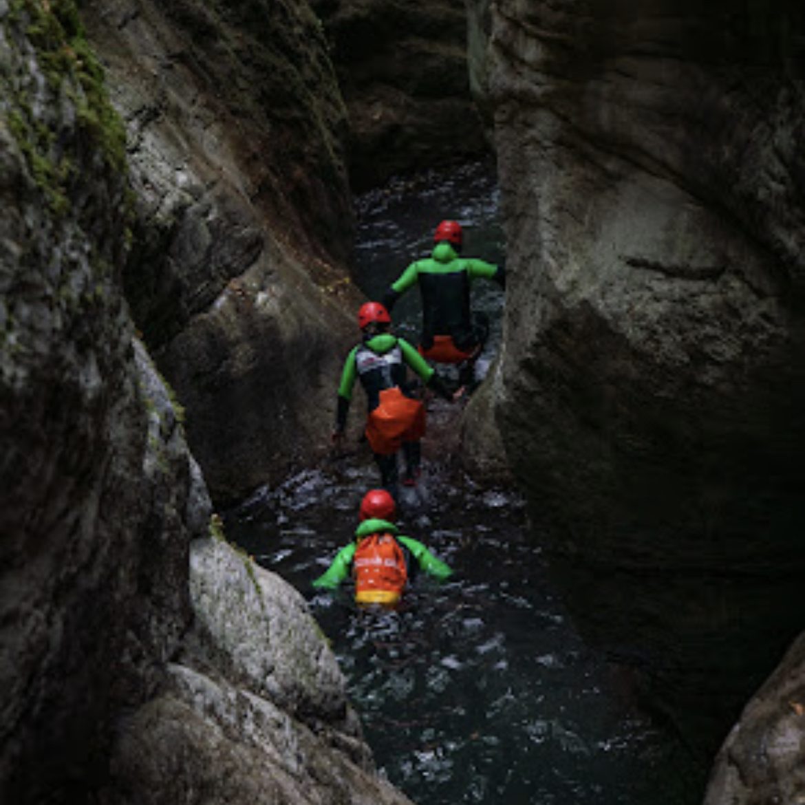 Rio Selvano (i Pili) 5 canyoning_canyoning in toscana_canyoning toscana_ canyoning_canyoning Lucca _canyoning Firenze
