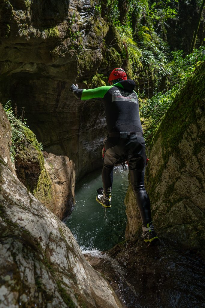 JUMP? 4 TIPS FOR A PERFECT JUMP 2 Tateam Benvenuti nell'avventura piu' bella della vostra vita JUMP? 4 TIPS FOR A PERFECT JUMP