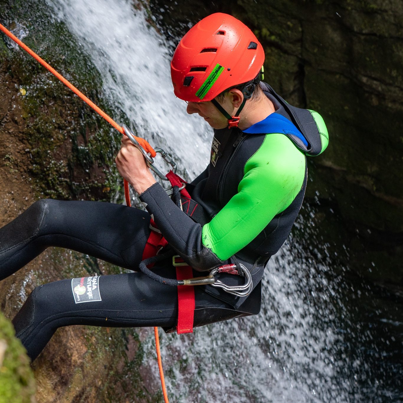 CANYONING TOSCANA, SCUOLE E ASSOCIAZIONI, TEEN BUILDING 