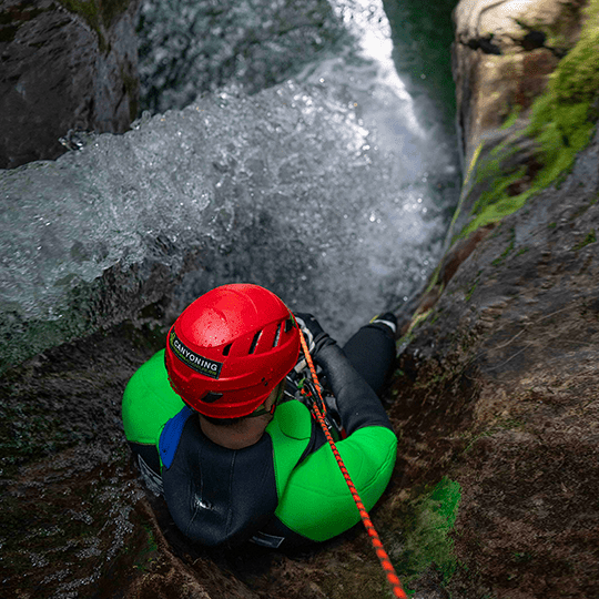 Canyoning in toscana 73 REGALA UN AVVENTURA