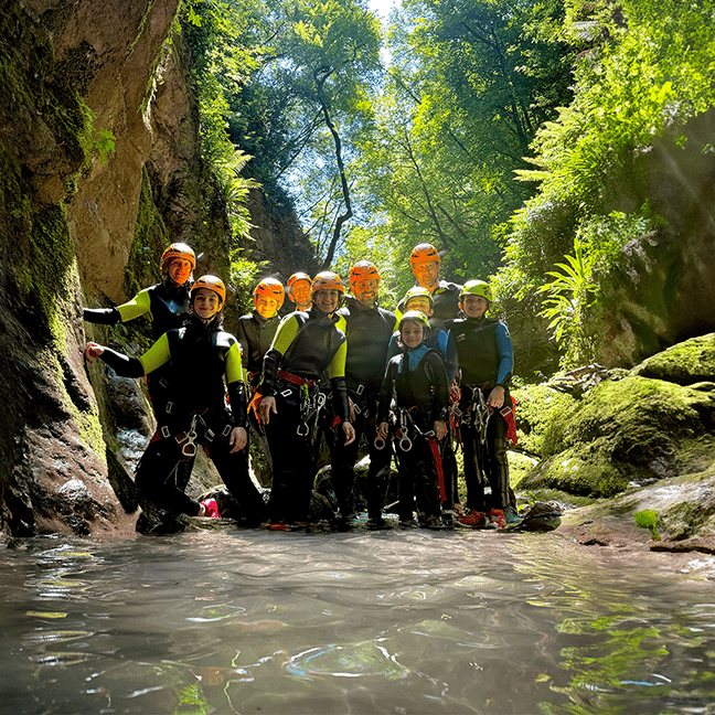 Canyoning in toscana 65 vacanze in famiglia, attività in famiglia, esperienze per bambini, vacanze con bambini, esperienze in famiglia