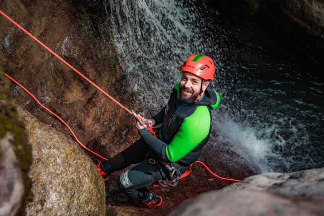 Canyoning per principianti in Toscana: guida completa per iniziare con Toscana Adventure Team, Canyoning per principianti guida completa per iniziare